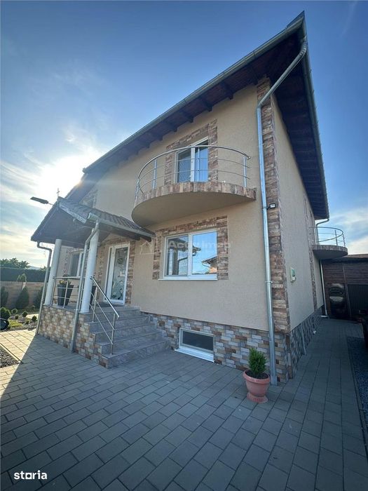 Casa moderna D+P+E | 363 mp construiti | Curte mare | Alba Iulia – Bar