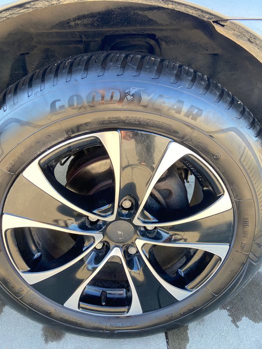 Kia Sorento Джанти 18цола с гуми