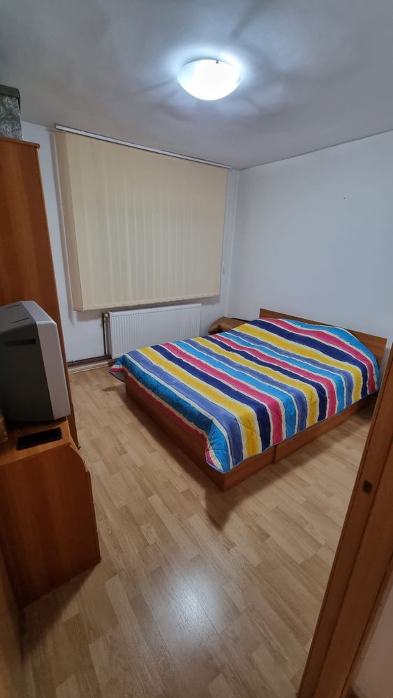 Închiriez apartament i.c bratianu