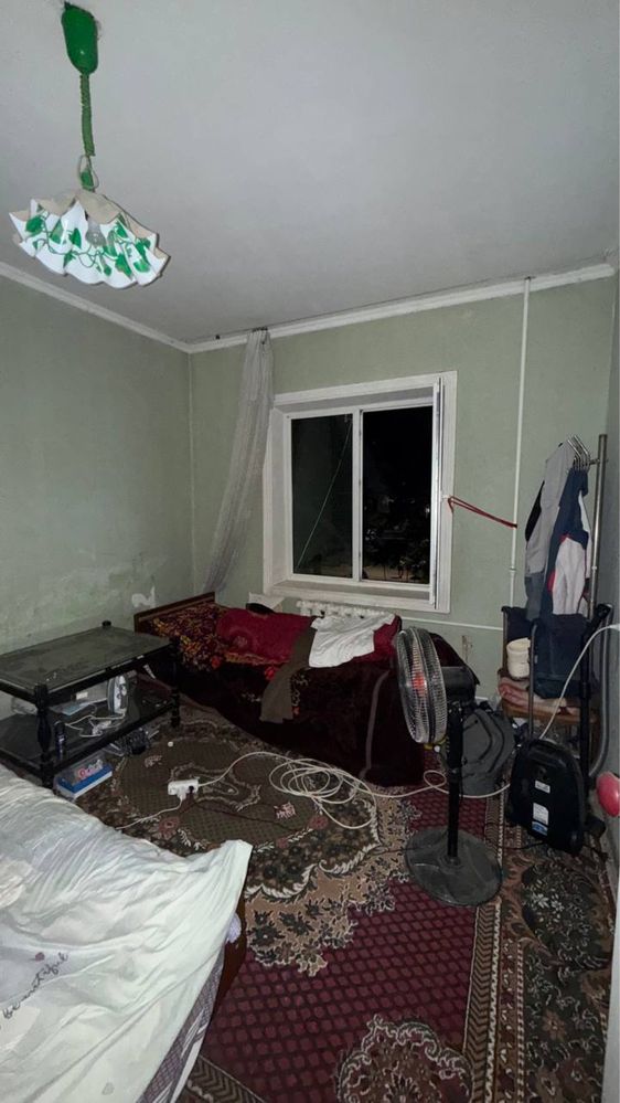 Продается квартира на Юнусабад 19 2/2/5
