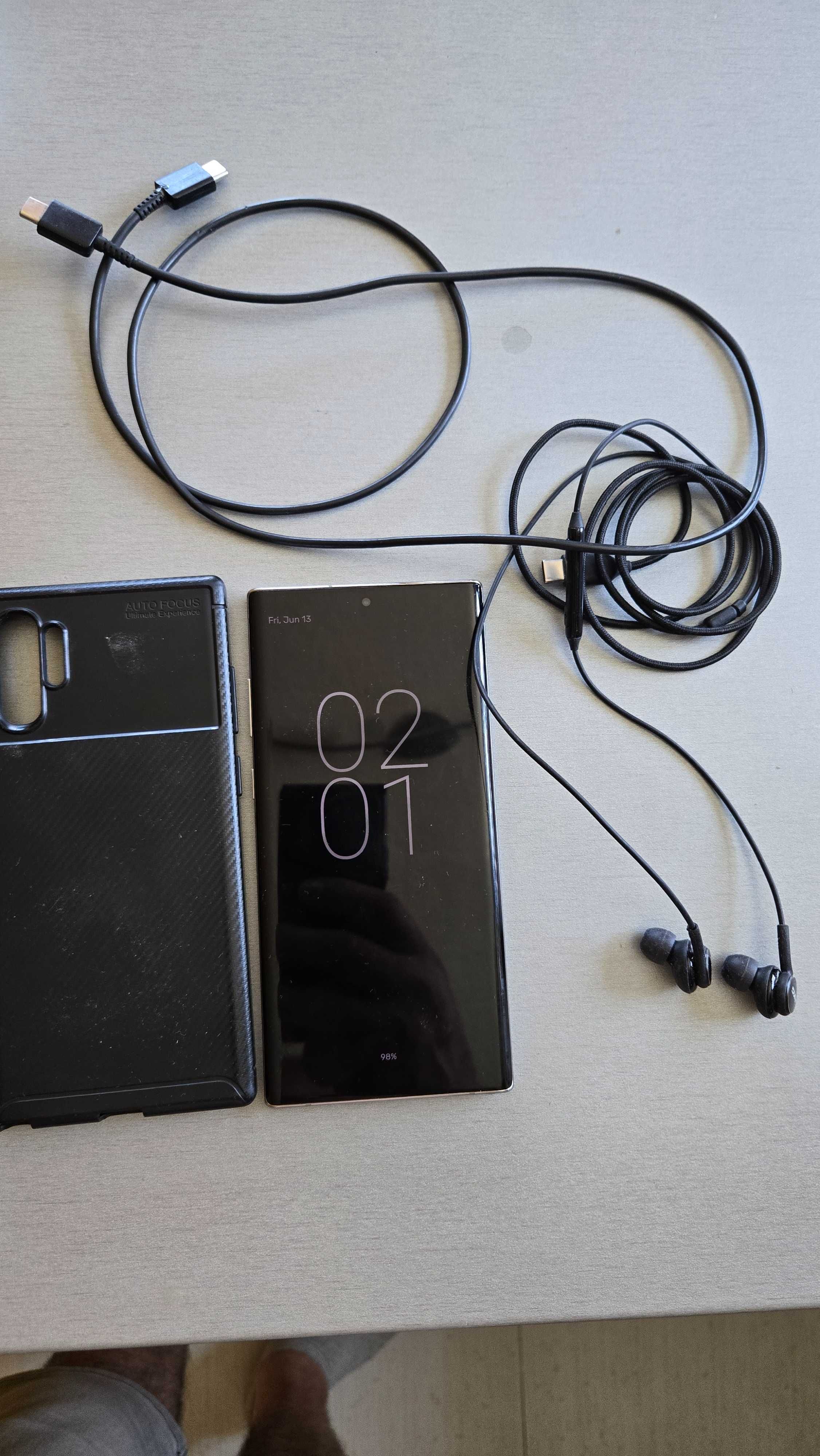 Продавам samsung note 10 plus пълна окомплектовка