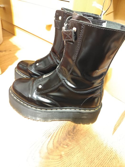 Боти естествена кожа Dr. Martens