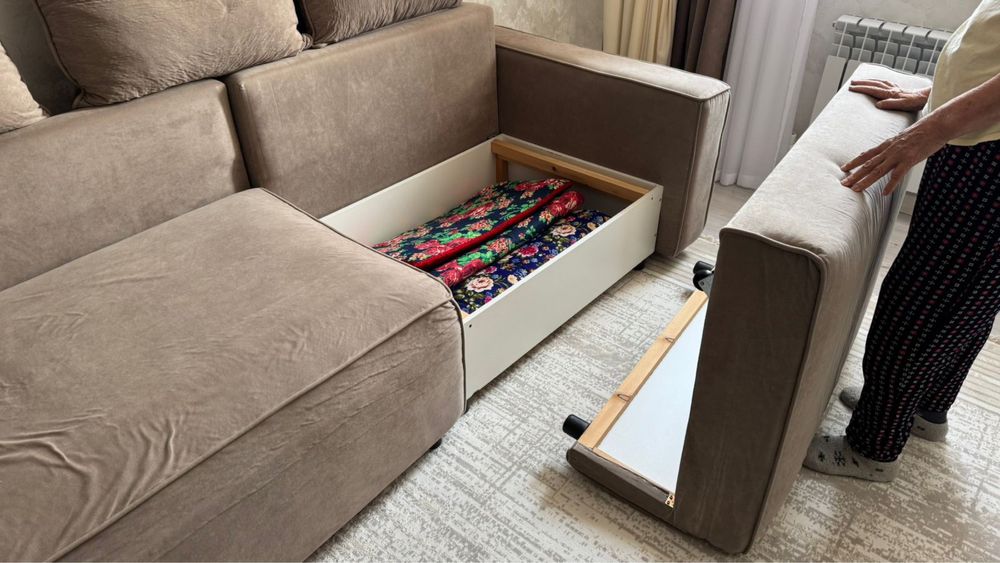 Продаётся диван в хорошем состоянии