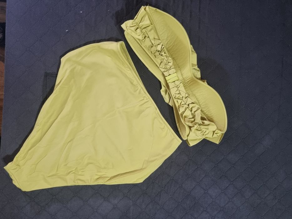 Бански костюм на Зара