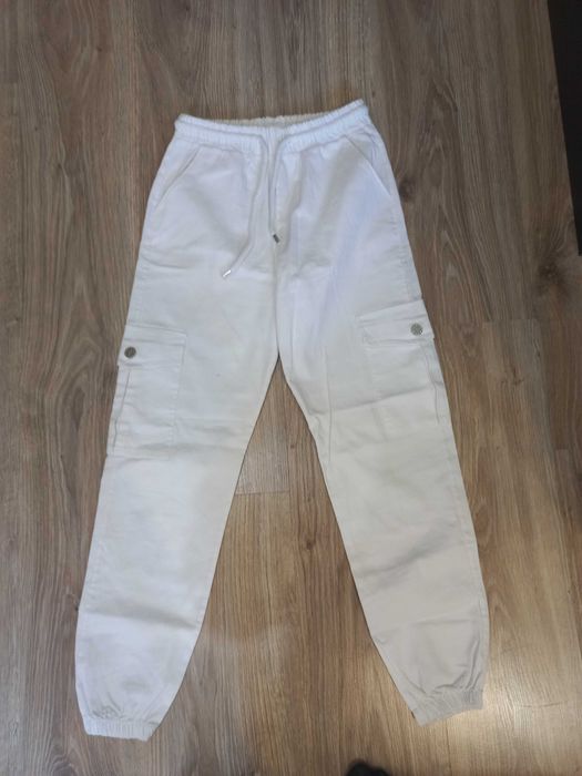 Бял панталон размер s/m