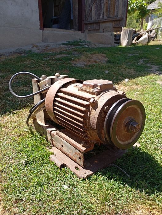 Masa de circula cu motor