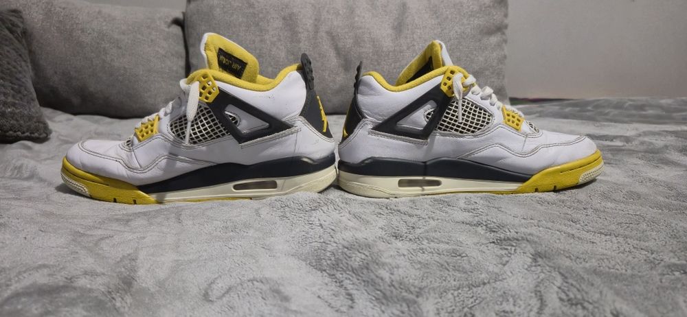 Jordan 4 purtati