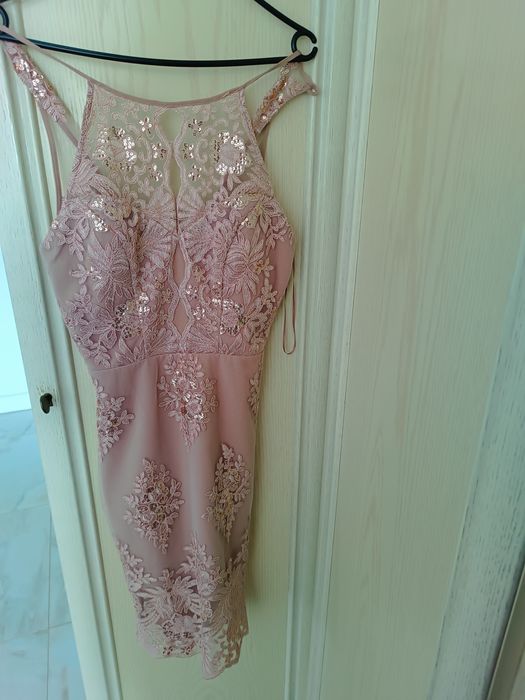 Vând rochie de ocazie