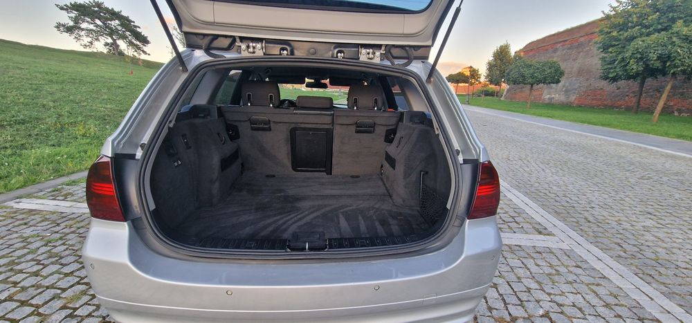 Bmw E 90 E 91  320 d   automat