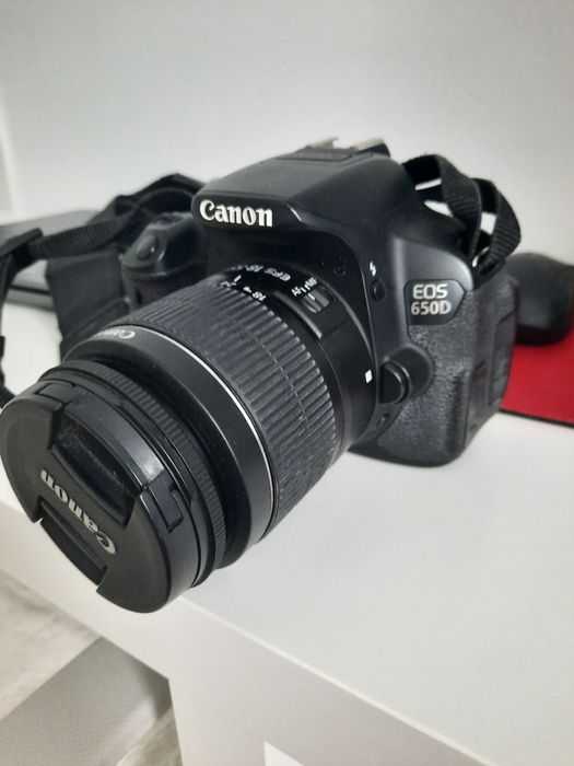 Canon 650D aparat foto