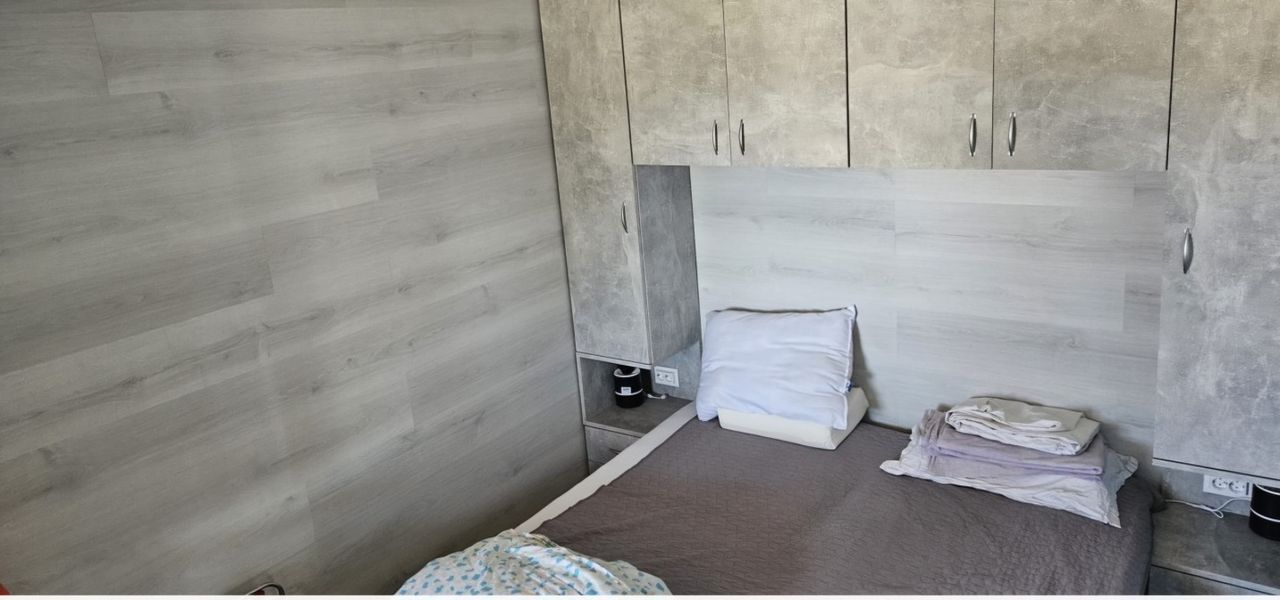 Продава се Къща в София, Център - 80 кв.м за 1438 €/кв.м - Снимка #2