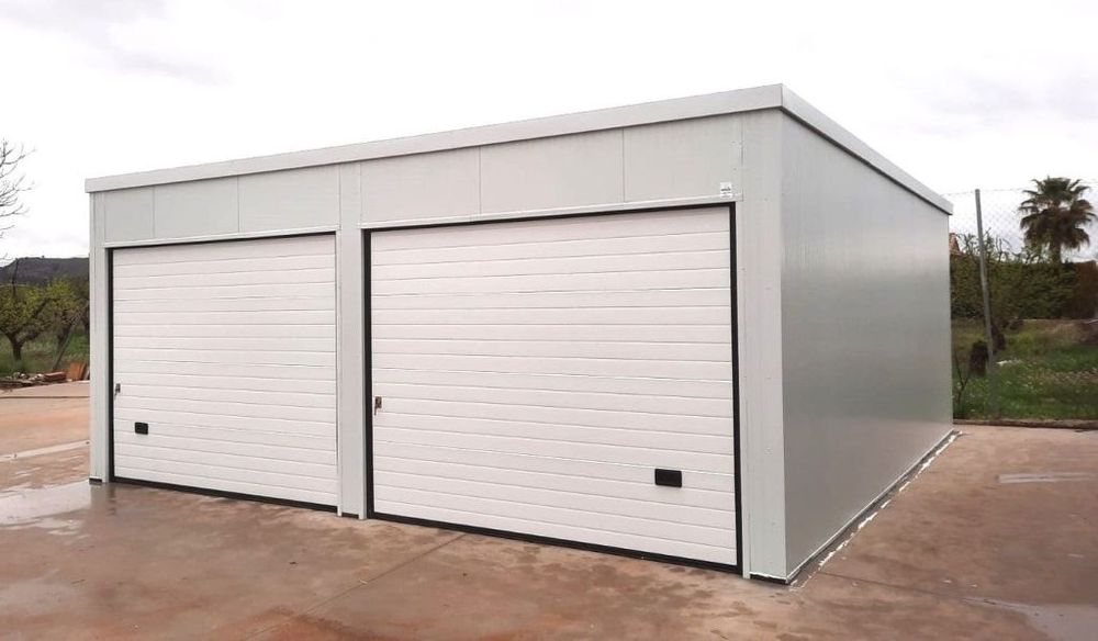 Garaj modular din panouri sandwich