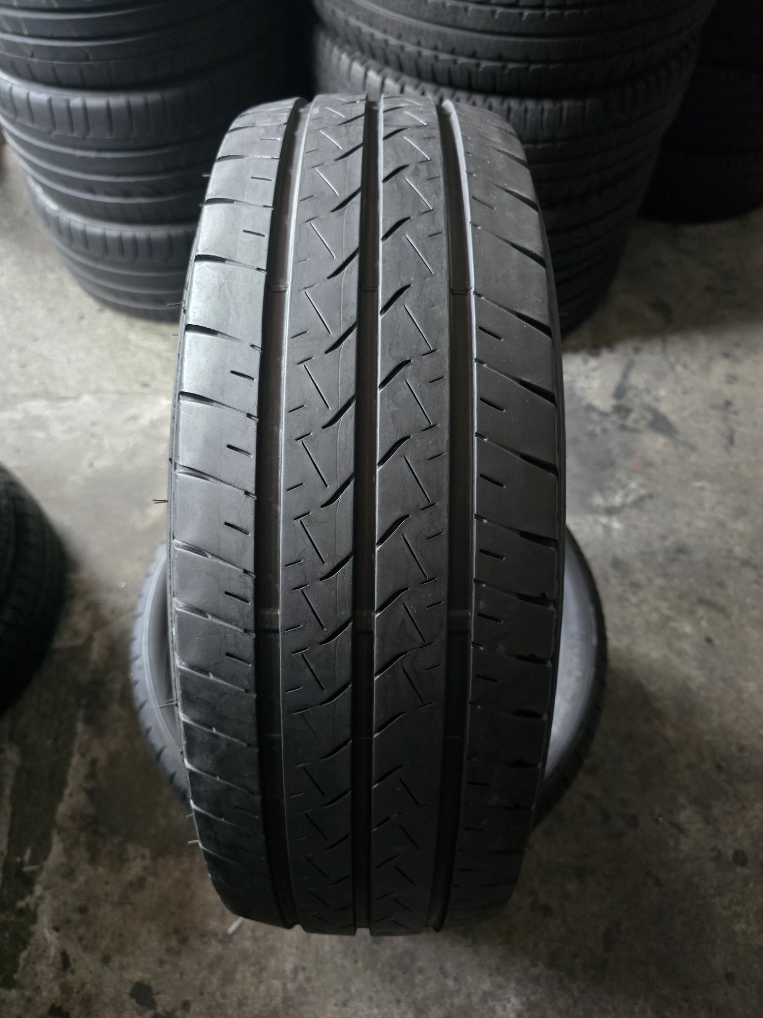 Bridgestone 225/65 R16 C 112/110T vară