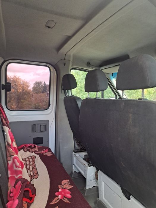 Vand mercedes sprinter  doka 7 locuri din 2011 euro5