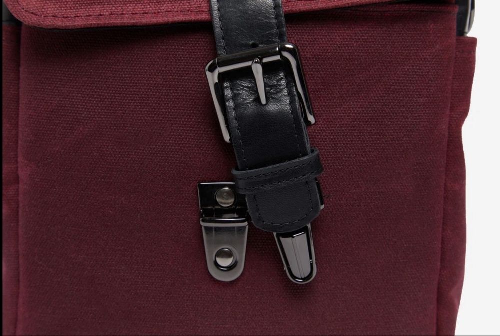 Geanta foto ONA Bond Street Canvas  (Burgundy) ideala Leica