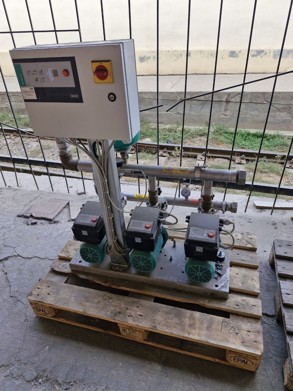 Насосная станция Wilo vr-system, Lowara, Grundfos.