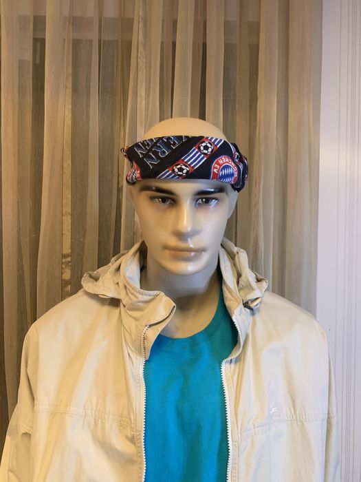 Geacă Lacoste, originala 54-56 cu fes original Lacoste
