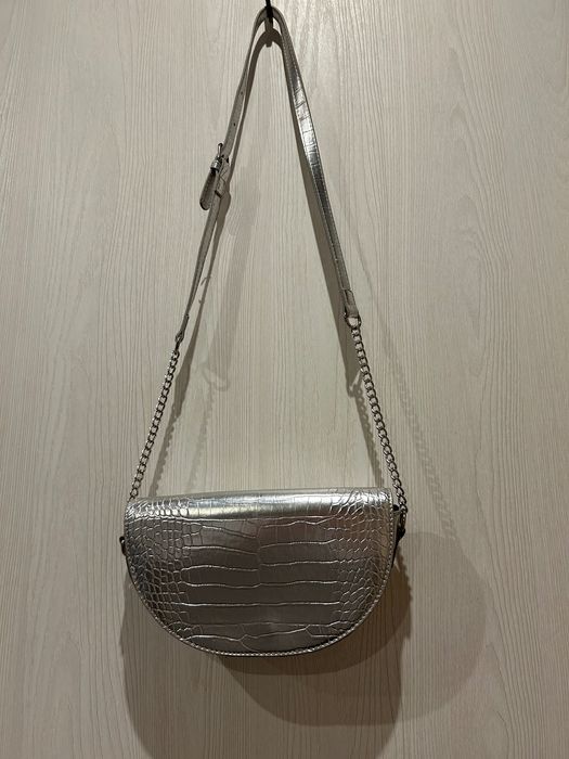 Малка дамска чанта