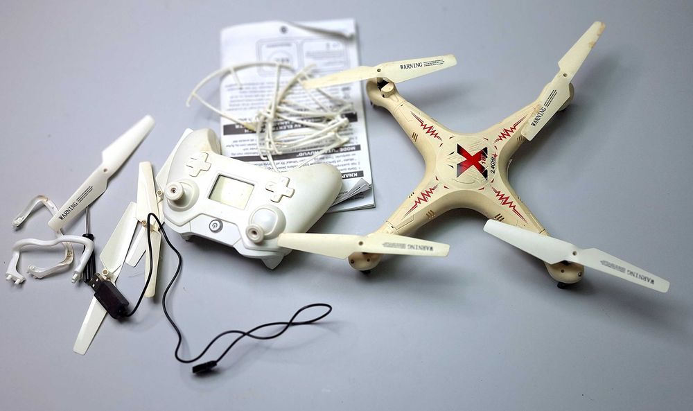 Set 3 drone la pretul afisat