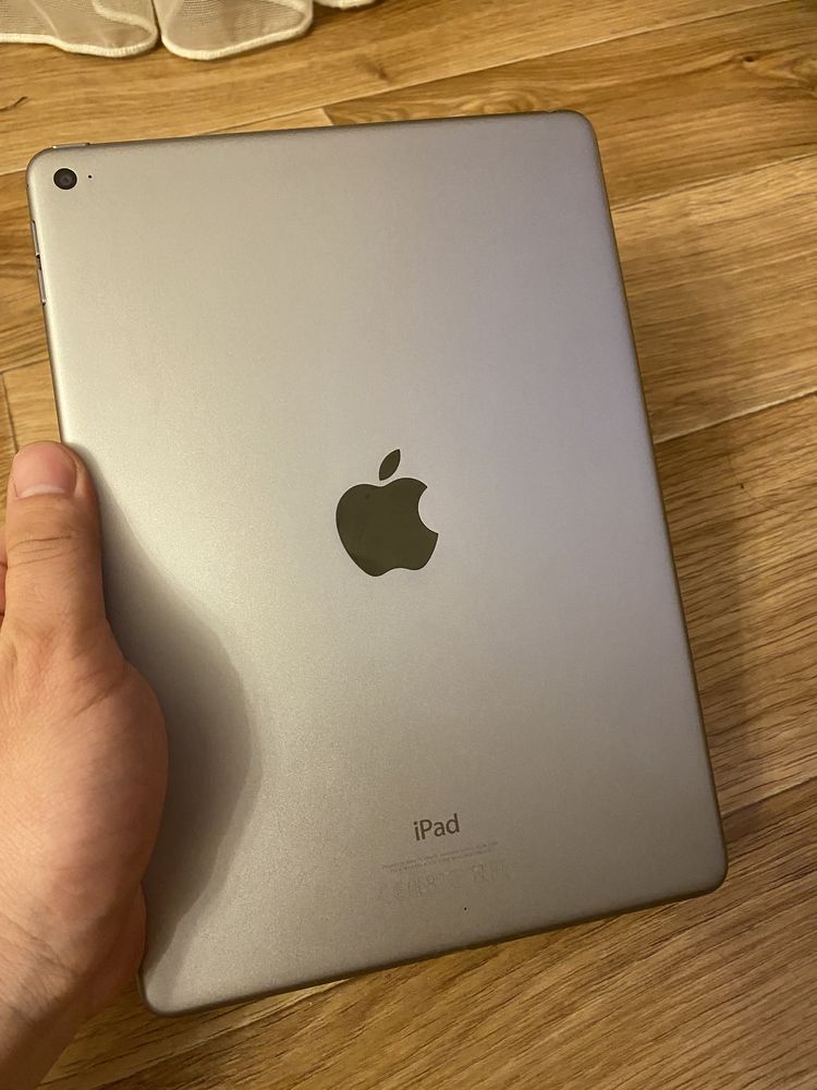 iPad Air 2 wi-fi 64 gb Space Gray.