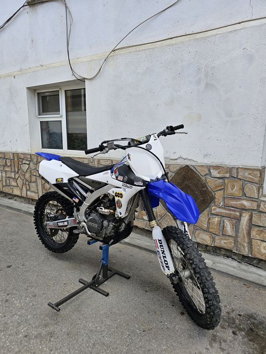 Продават се два мотора в перфектно състояние