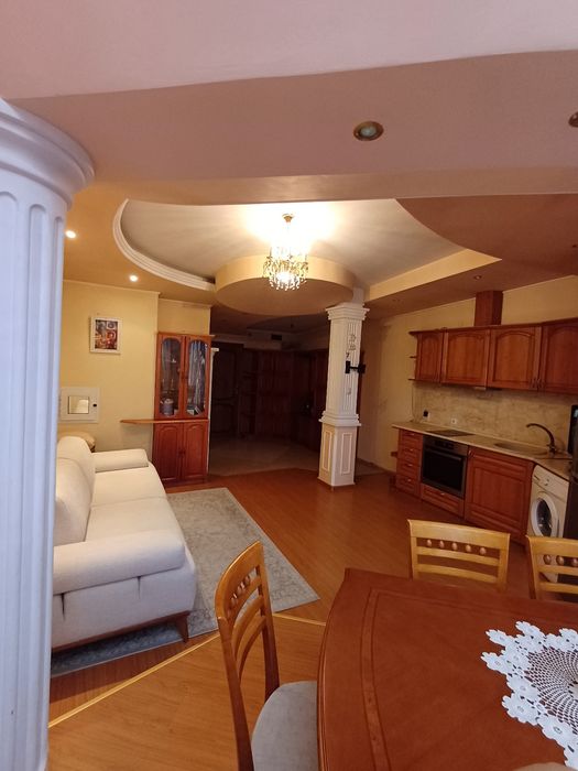 Собственик отдава под наем апартамент в ИЦ  на Перник