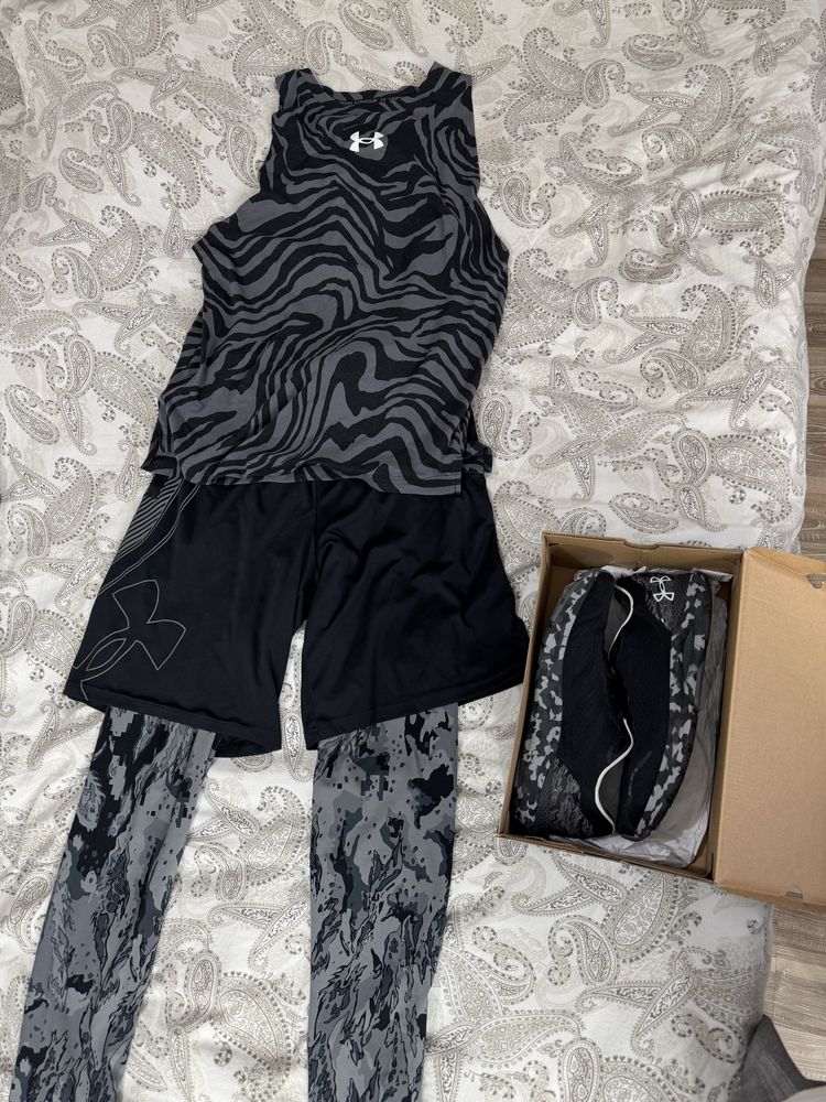 Продавам цял екип на Under Armour