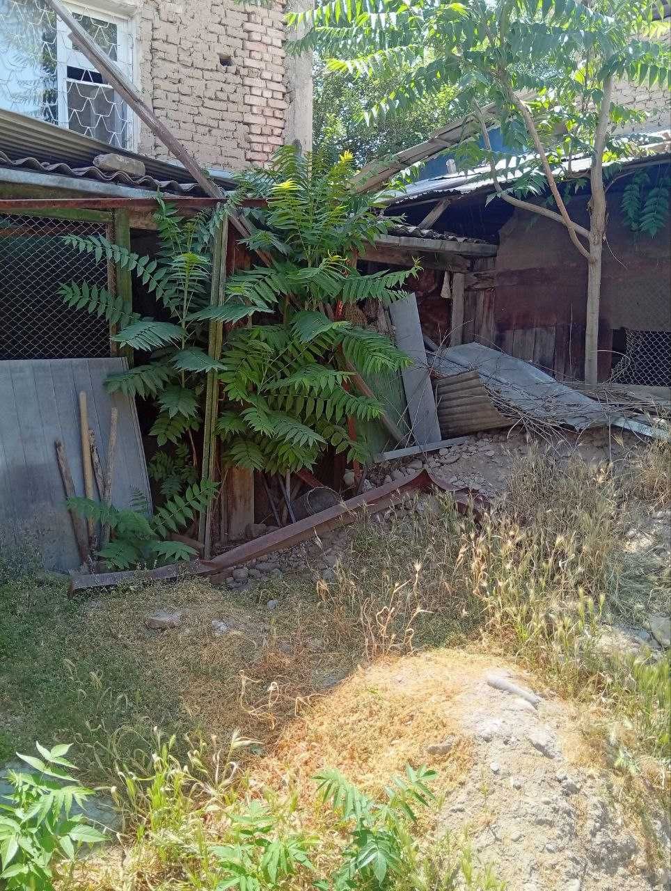 Продаётся участок Яшнабадский  р-н Ориентир Шумиловский городок