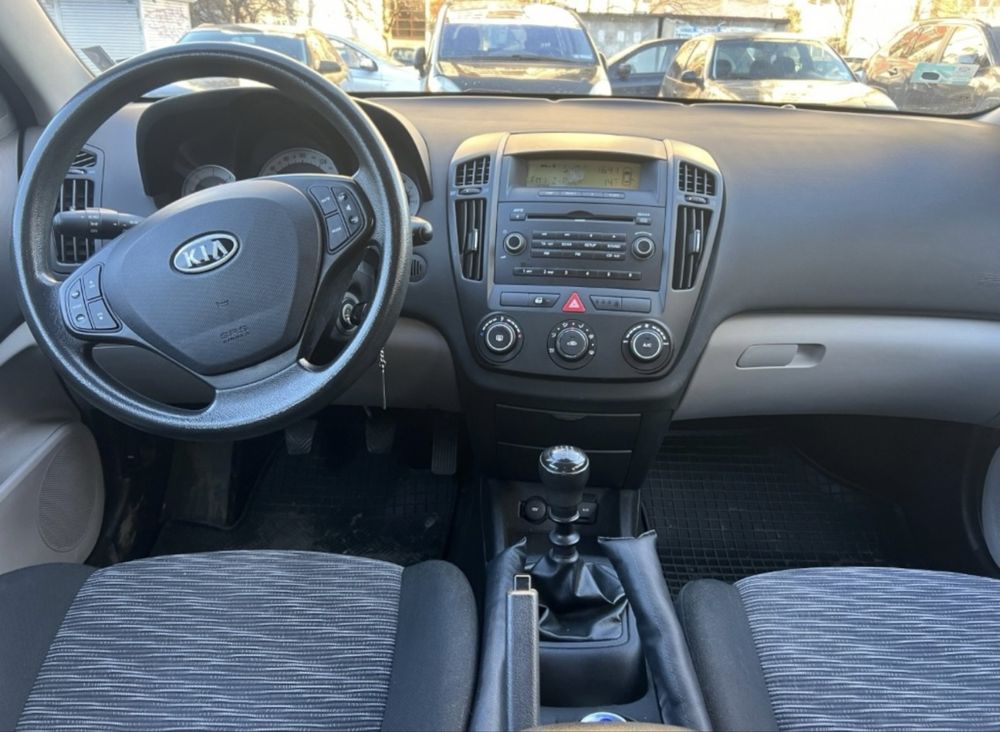 Kia Ceed 1.6 CDI – 2008 г.