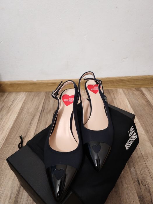 Pantofi Moschino