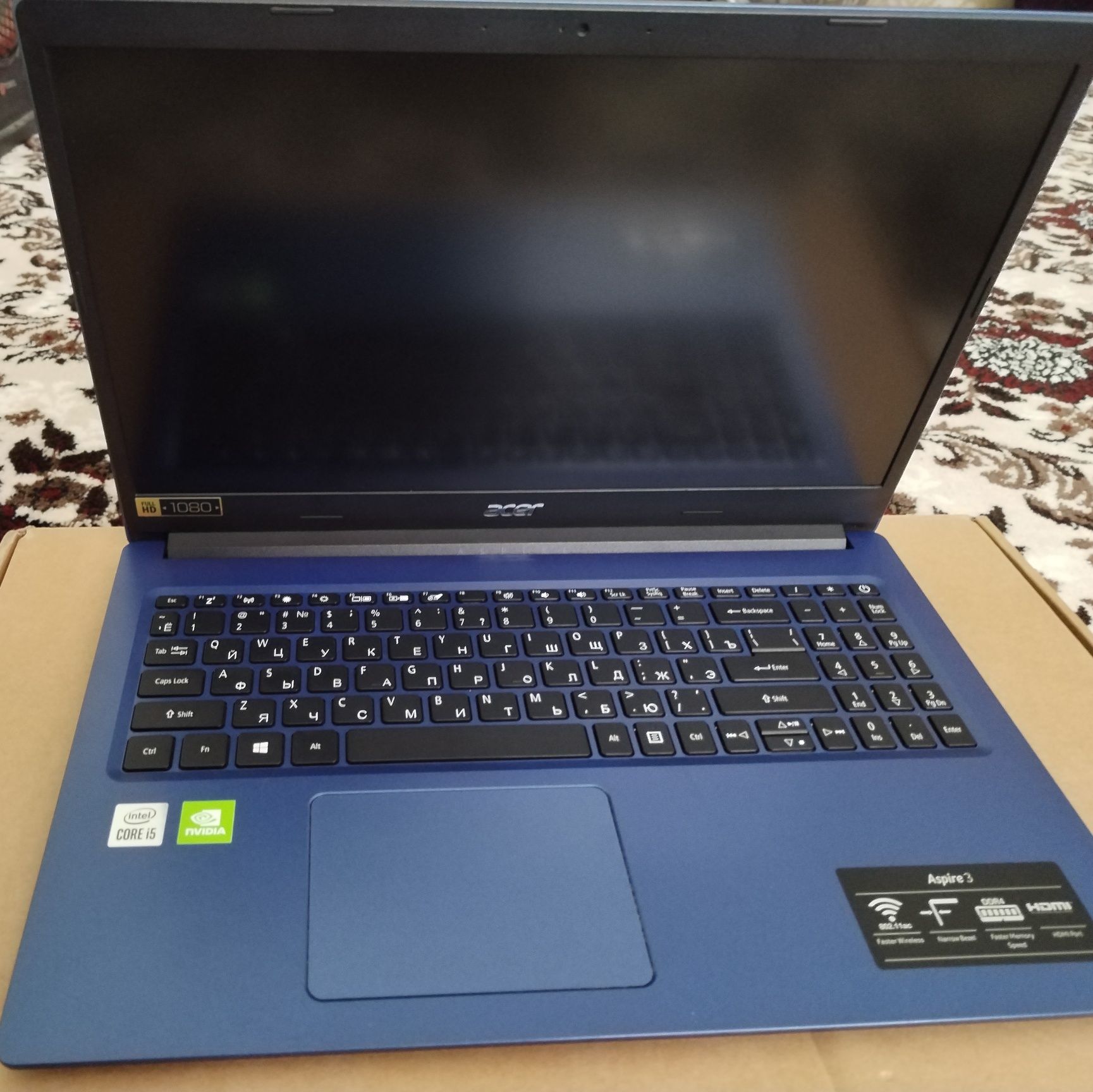 Acer  notbook sotiladi