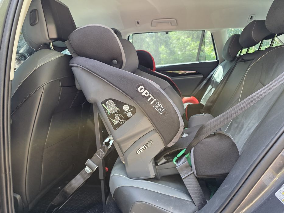 2 scaune klippan opti  Rf