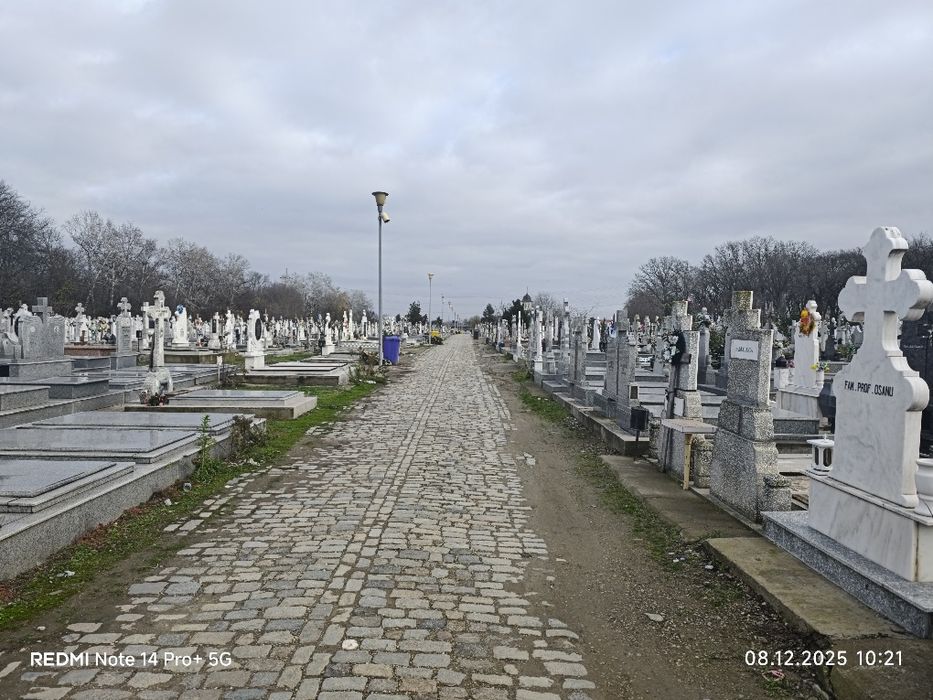 Loc de veci vând/donez