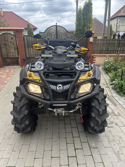 Can Am outlander 800R max! Fulll Full