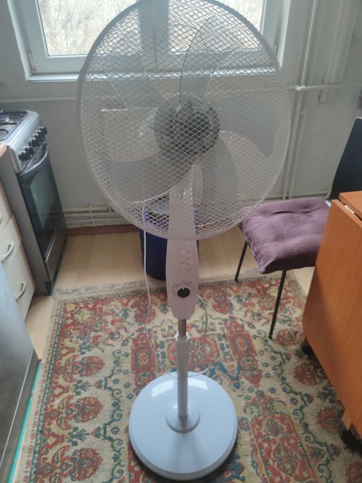 ventilator cu picior vortex aproape NOU