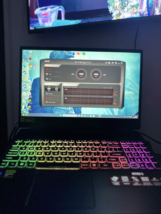 Kit Gaming Laptop + Monitor + Periferice