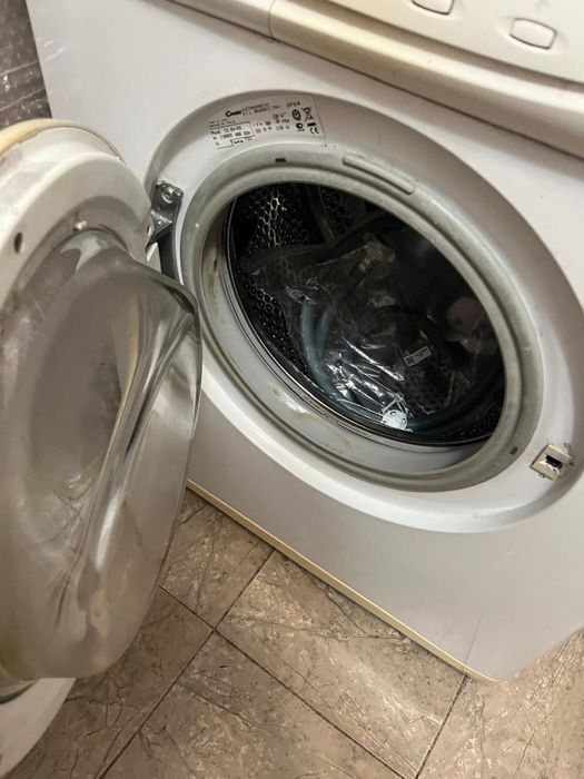 Продам срочно стиральную машинку