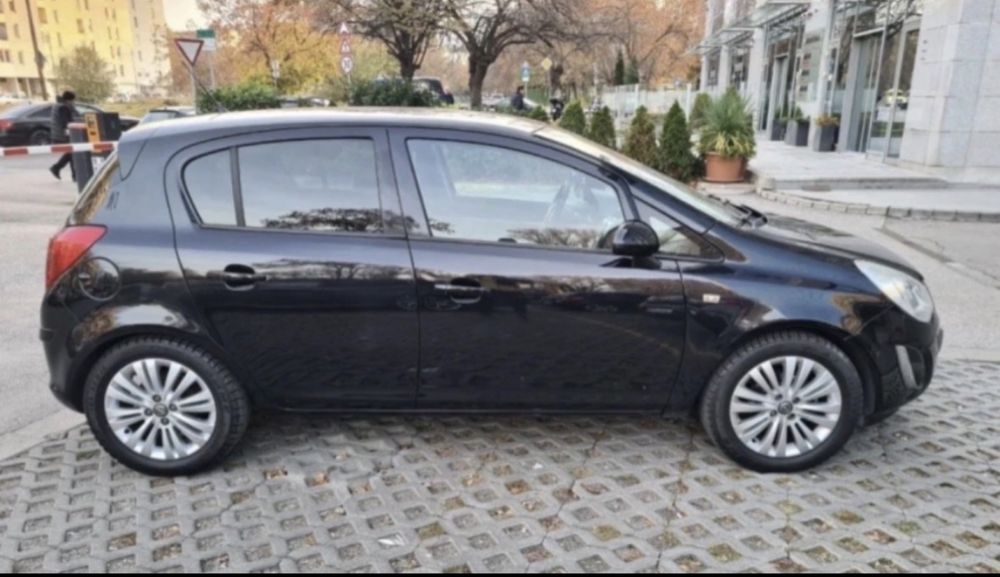 Opel Corsa D - На части
