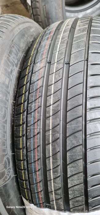Vând anvelope de vată Michelin 215 65 r 16  primacy 3 102H
