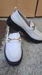 Pantofi crem din piele ecologică, marime 35, nepurtati.