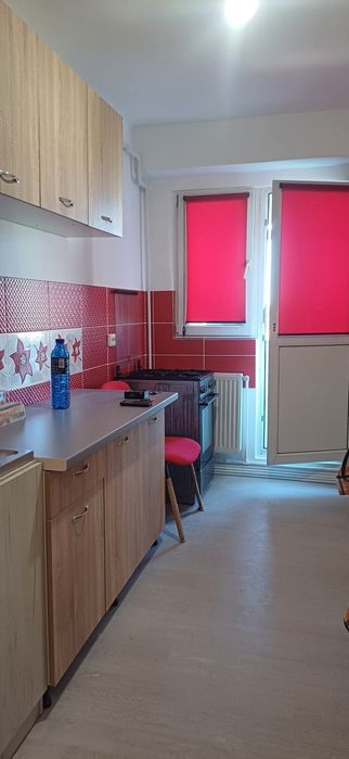 2camere,decomandat,General:350euro/lună