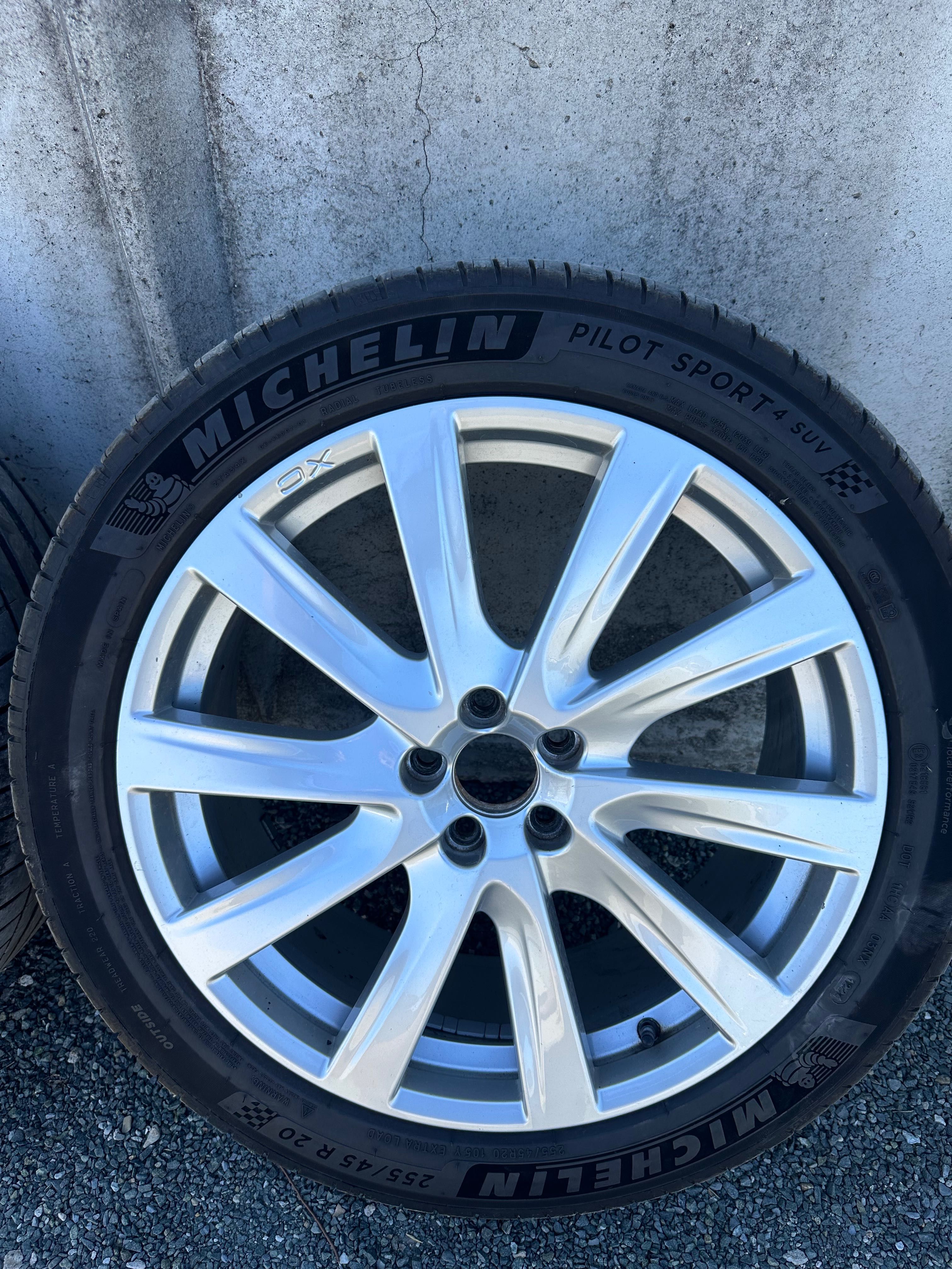 Джанти за Волво (Volvo) 255/45 R 20 8Jx20 H2 ET 55