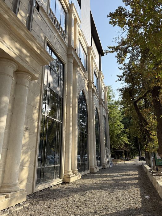 Коммерческое помещение 2 этаж 50кв/м новый торговый центр рядом Poytax