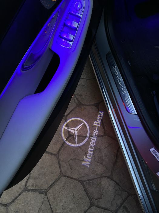 Посрещащи LED лого прожектори за врати Mercedes BMW Audi Dodge Lexus