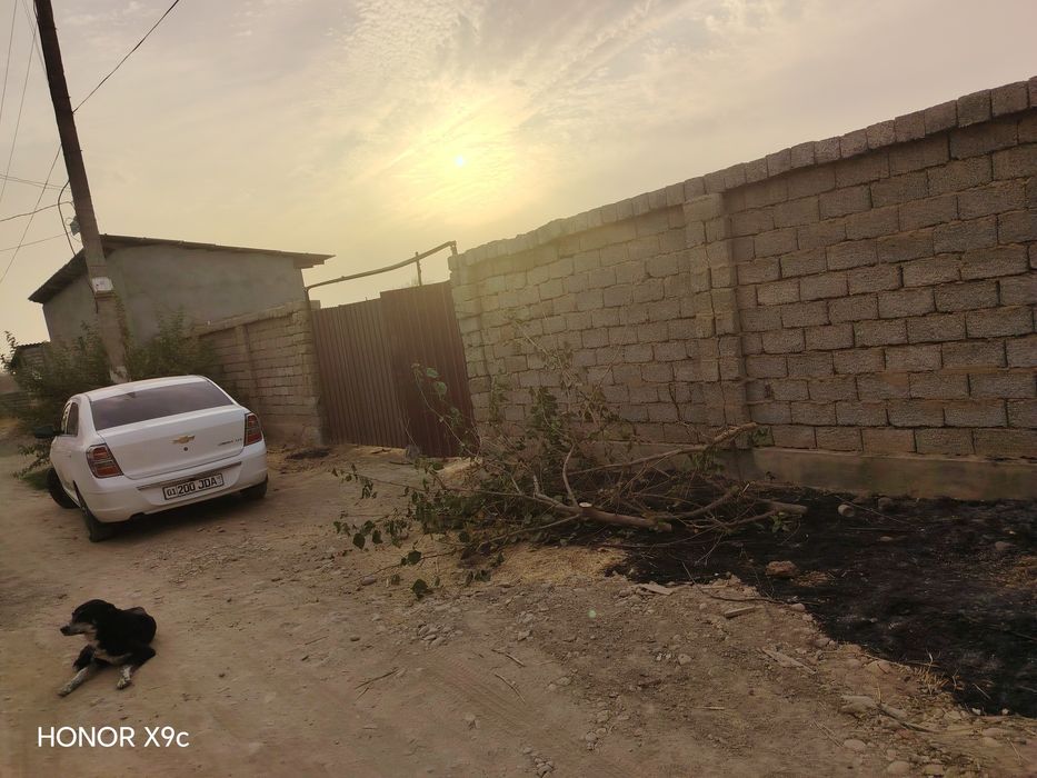 Dacha sotiladi 12 so'th piskent Akmal Ikromovda 15 000 $