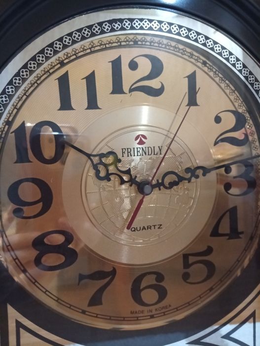 Срочно продам часы производства Корея