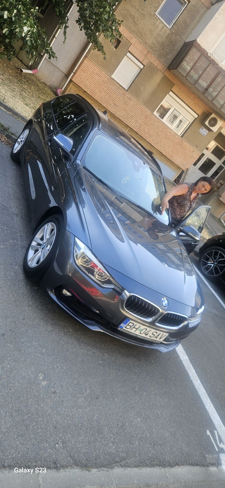 Vand bmw 320 d anul.2018 km 200.000