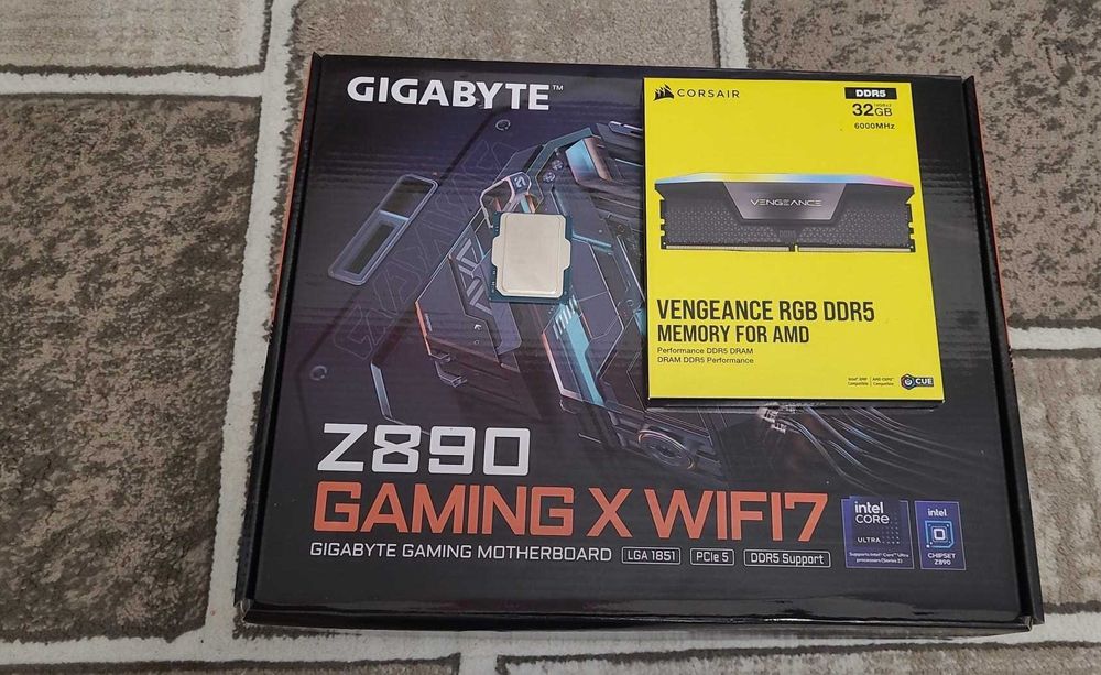Kit Intel  Ultra 9 285 + GIGABYTE Z890 GAMING X + 32GB Corsair 6000MHz