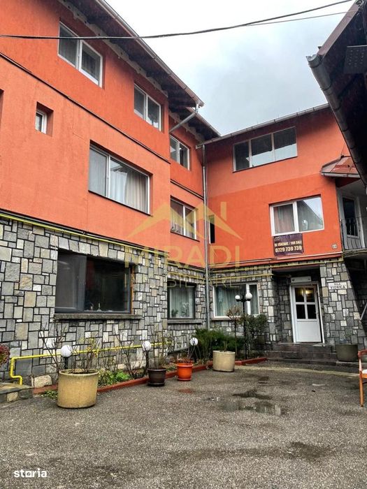 Vanzari Apartamente 8 Camere