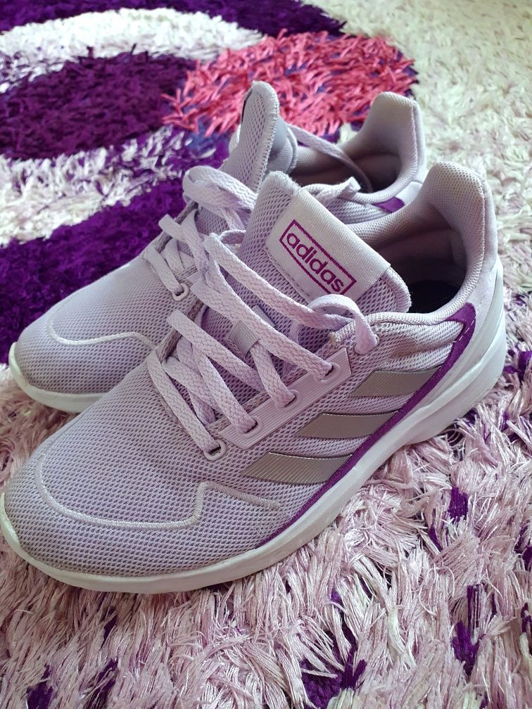 Adidasi sport ADIDAS